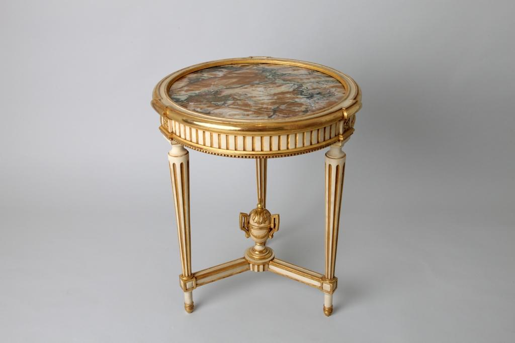 Louis XVI pedestal table