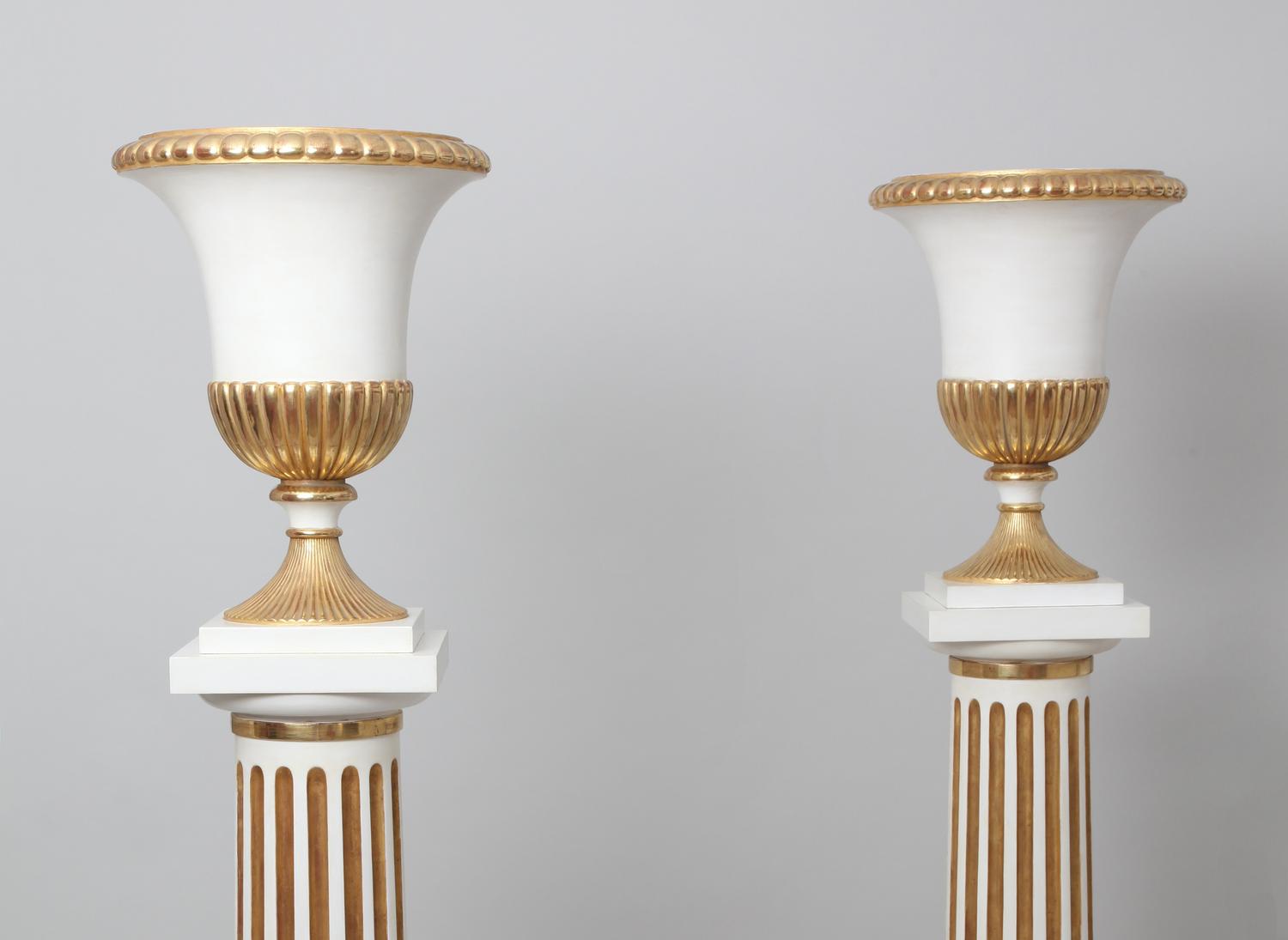 Colonne Louis XVI et Vase Médicis