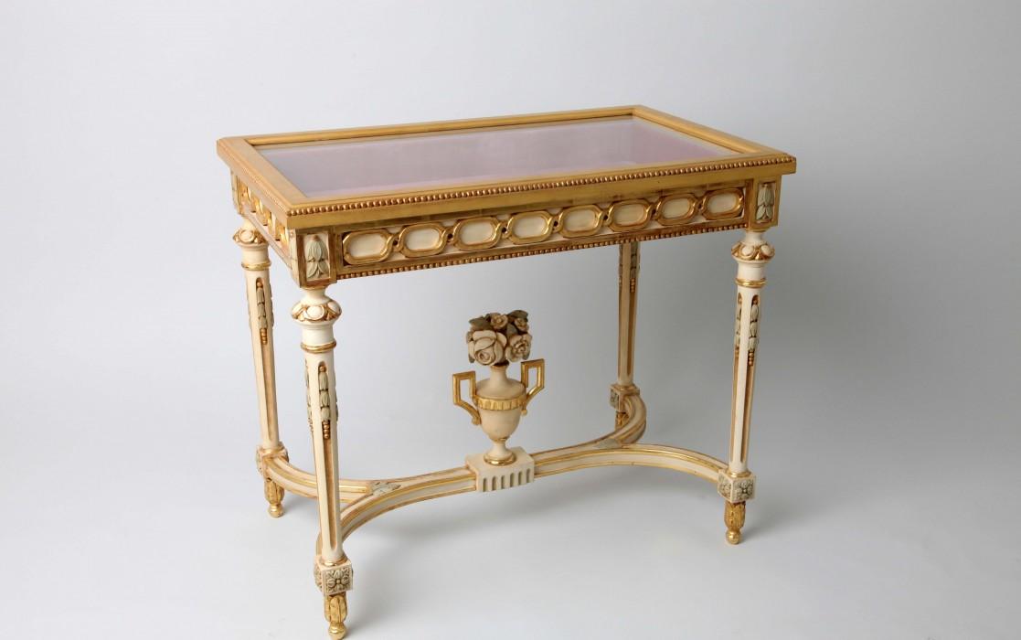 Table basse LOUIS XVI